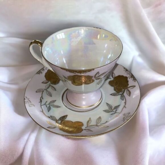 Vintage Lefton Iridescent Gold Rose Cup and Saucer Cup Set Hand Painted - Picture 1 of 8